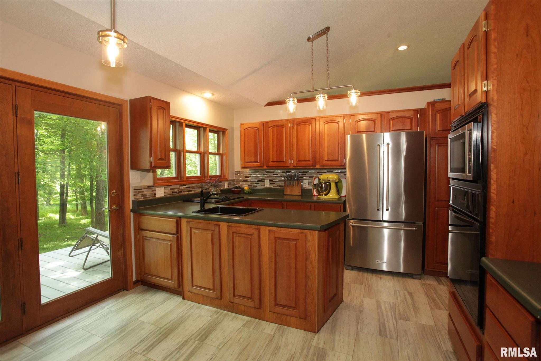 13649 Oscar Road Marion, IL 62959 - Photo 12 of 42 Gallery Image 12