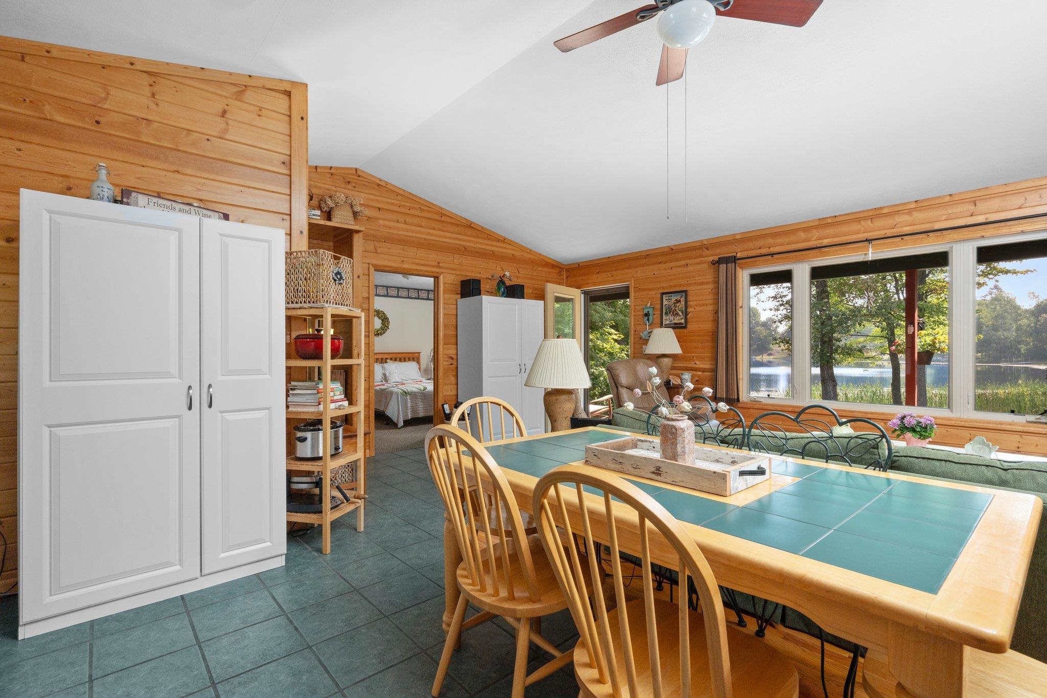2996 East Long Lake Road Traverse City, MI 49685 - Photo 18 of 41 1914394-17.JPG