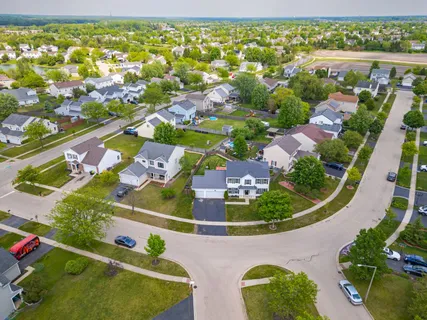 $450,000 | 5313 Briarfield Lane, Lake In The Hills, IL 60156