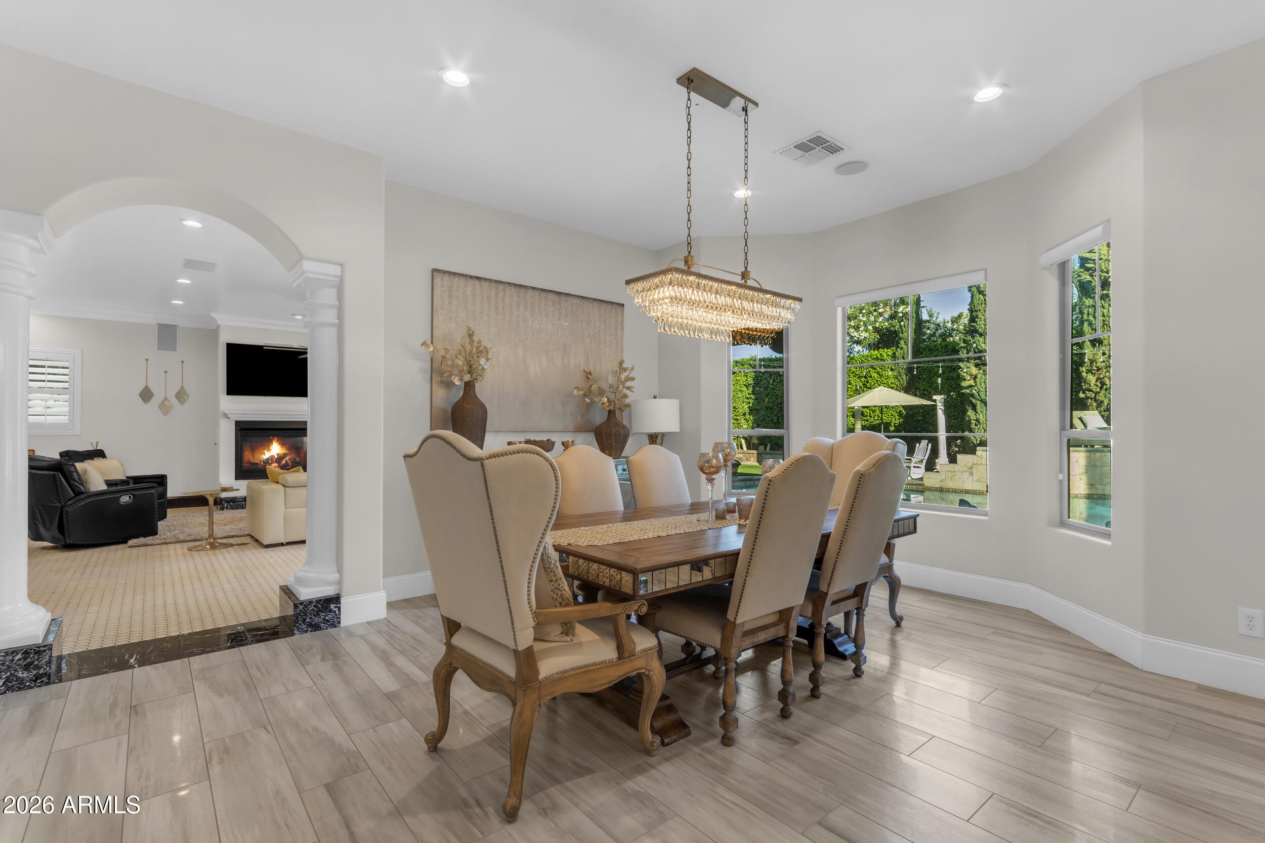 4611 East Desperado Road Gilbert, AZ 85297 - Photo 29 of 77 Dining room