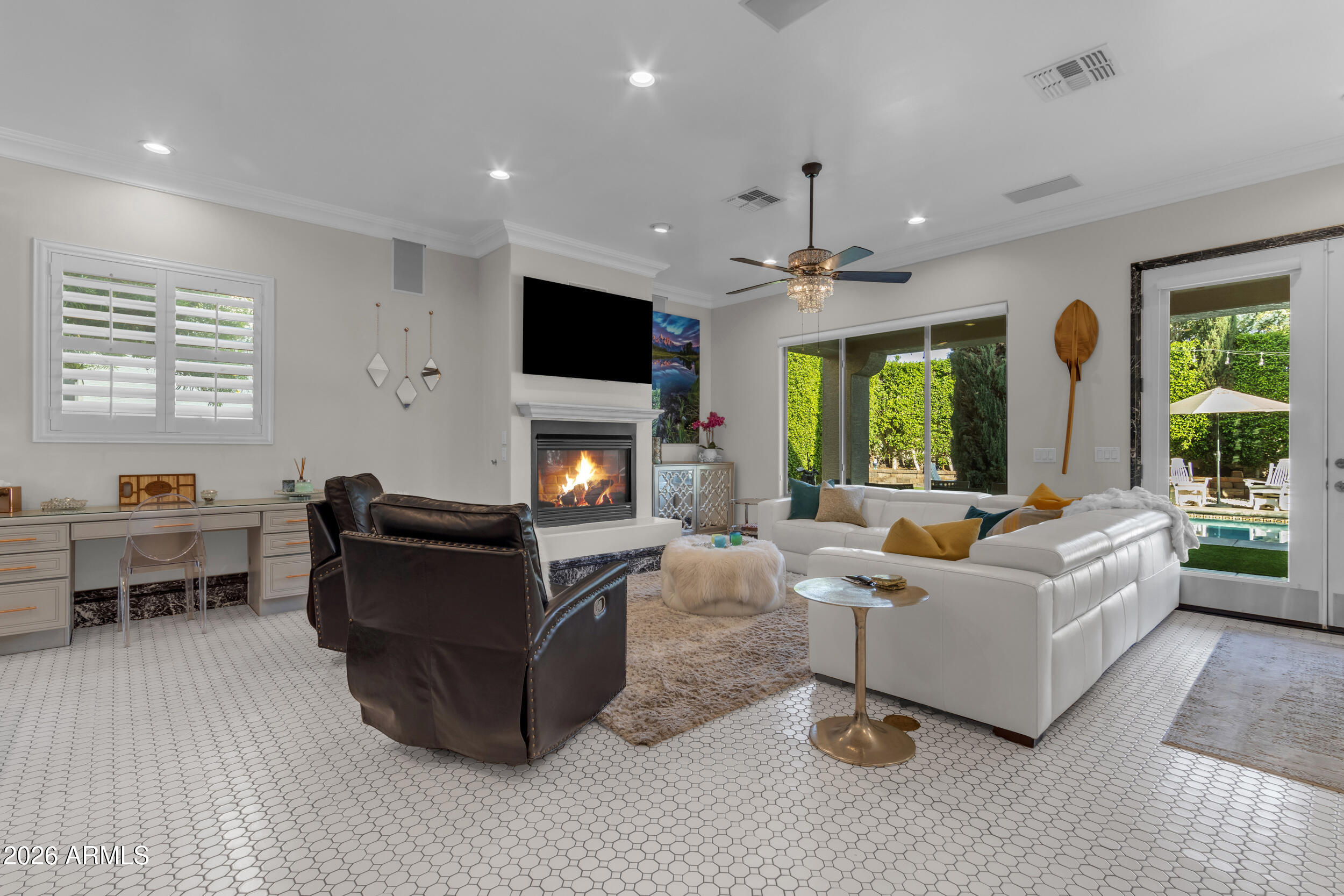 4611 East Desperado Road Gilbert, AZ 85297 - Photo 37 of 77 Familyroom