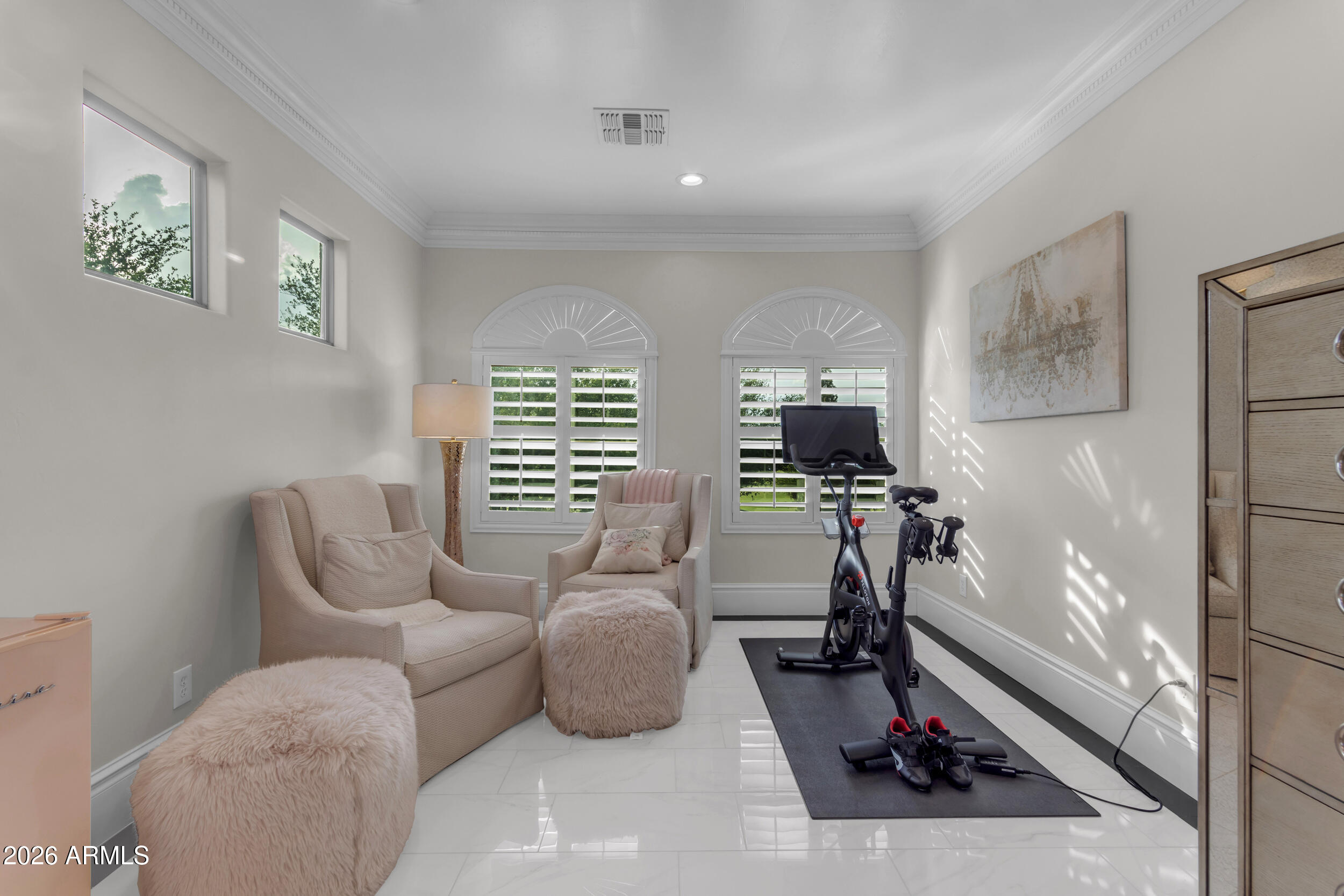 4611 East Desperado Road Gilbert, AZ 85297 - Photo 42 of 77 Primary Suite Sitting area