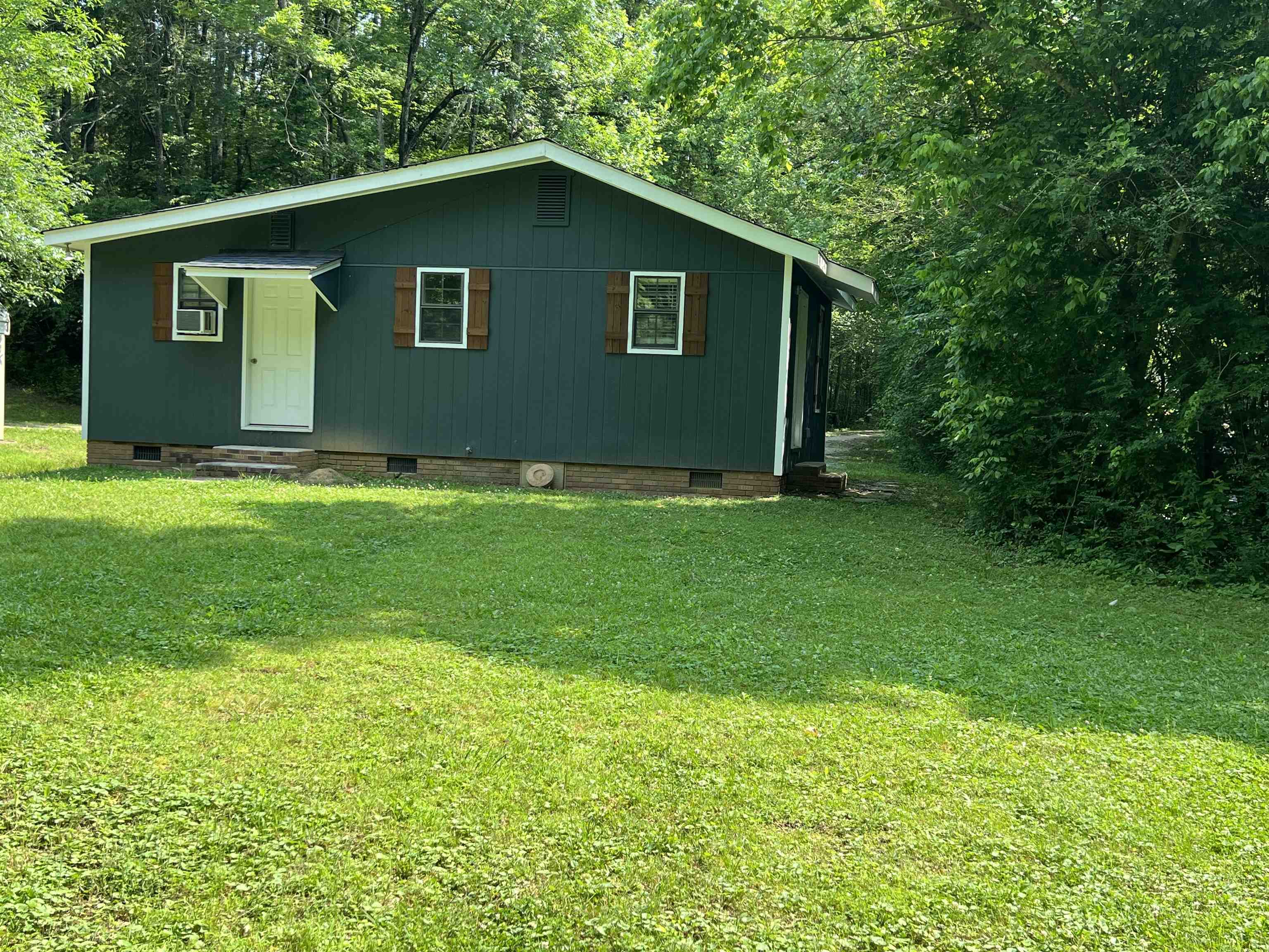 90 Double Springs Loop Savannah, TN 38372 - Photo 30 of 31 a view of outdoor space and yard