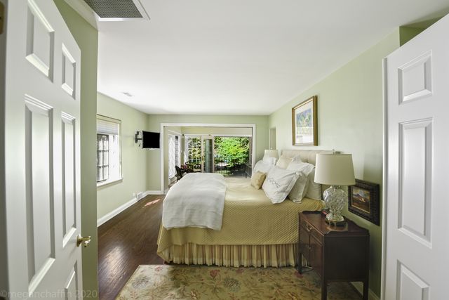 $2,025,000 | 387 Sheridan Road, Winnetka, IL 60093