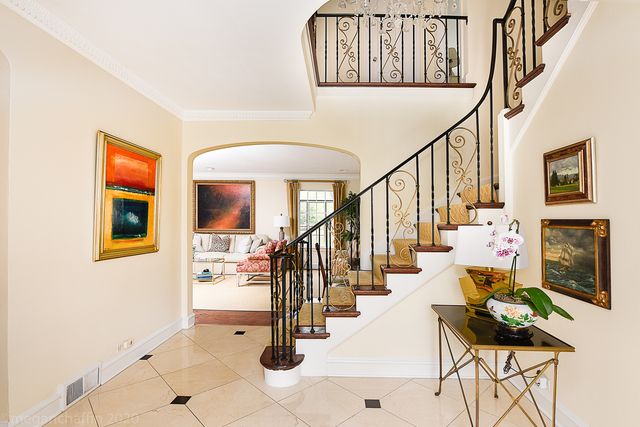 $2,025,000 | 387 Sheridan Road, Winnetka, IL 60093