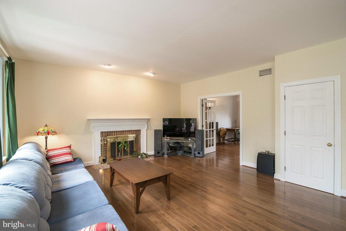7824 Rocky Springs Road Frederick, MD 21702 - Photo 6 of 30 Living Room w/ fireplace
