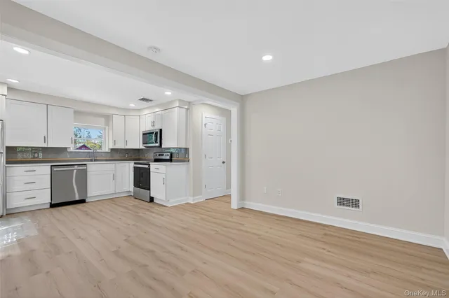 $1,900 | 50 Dubois Street, Unit 2, Livingston Manor, NY 12758