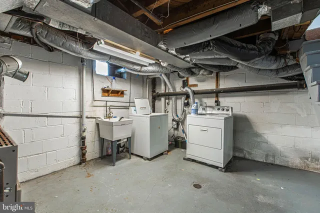 a view of outdoor space yard and patio