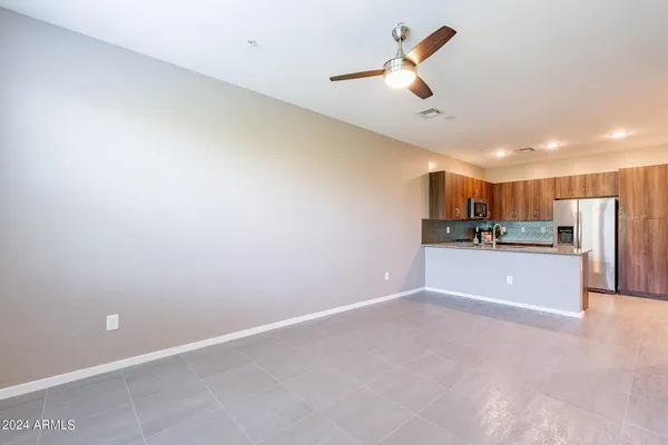 $1,900 | 2334 East Huntington Drive, Phoenix, AZ 85040