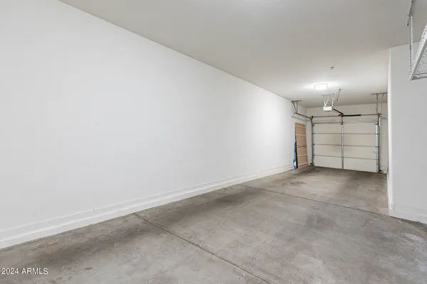 $1,900 | 2334 East Huntington Drive, Phoenix, AZ 85040