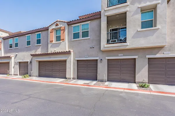 $1,900 | 2334 East Huntington Drive, Phoenix, AZ 85040