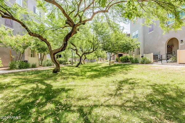 $1,900 | 2334 East Huntington Drive, Phoenix, AZ 85040