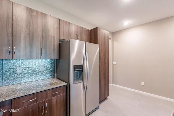 $1,900 | 2334 East Huntington Drive, Phoenix, AZ 85040