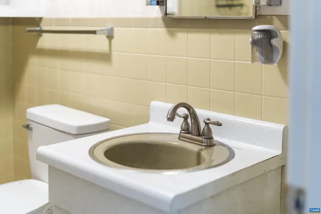 $324,000 | 814 North Coalter Street, Staunton, VA 24401