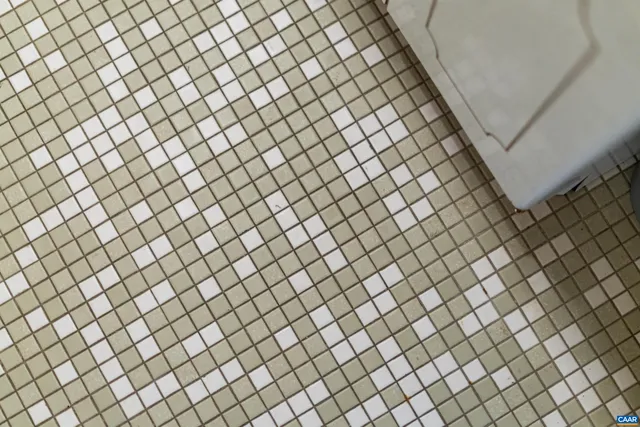 $324,000 | 814 North Coalter Street, Staunton, VA 24401