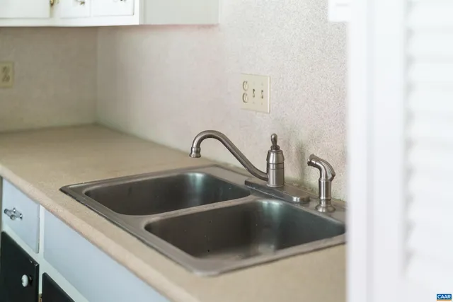 $324,000 | 814 North Coalter Street, Staunton, VA 24401