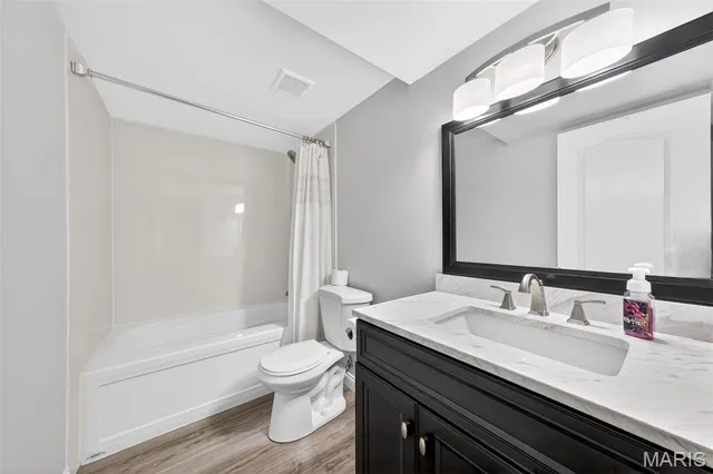 $390,000 | 178 Shadow Pointe Drive, Wentzville, MO 63385