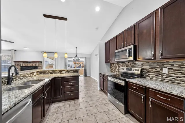 $390,000 | 178 Shadow Pointe Drive, Wentzville, MO 63385