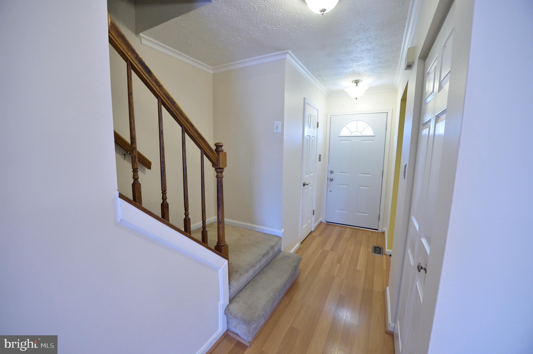 19 Powder View Court Baltimore, MD 21236 - Photo 13 of 35 Entrance Foyer/Hallway