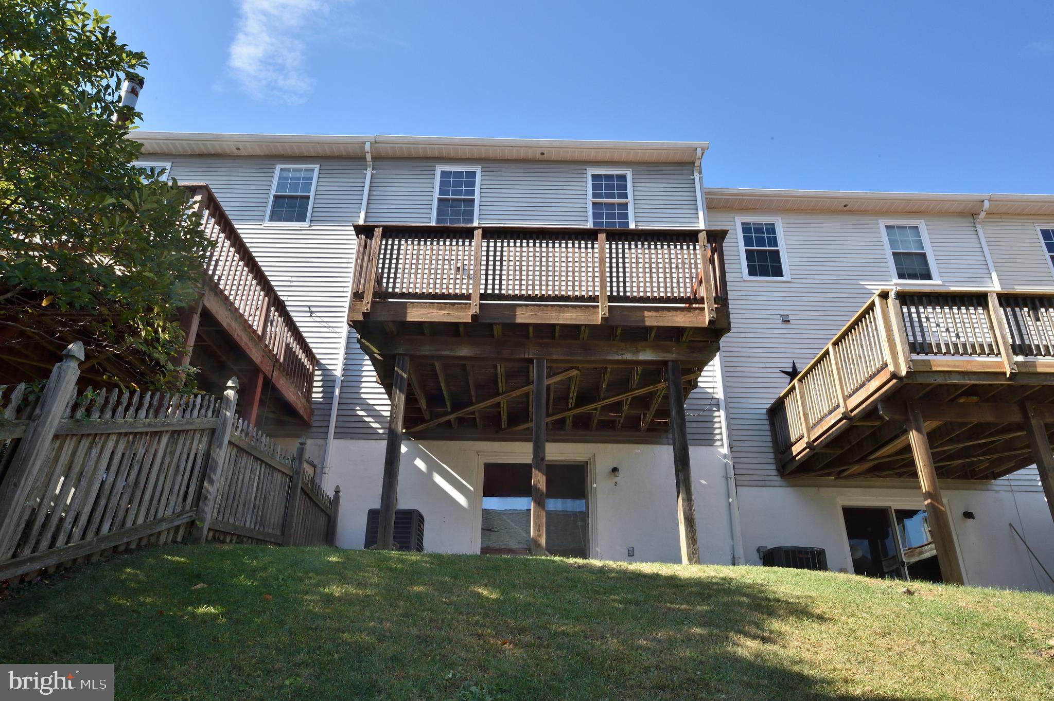19 Powder View Court Baltimore, MD 21236 - Photo 3 of 35 Exterior Rear
