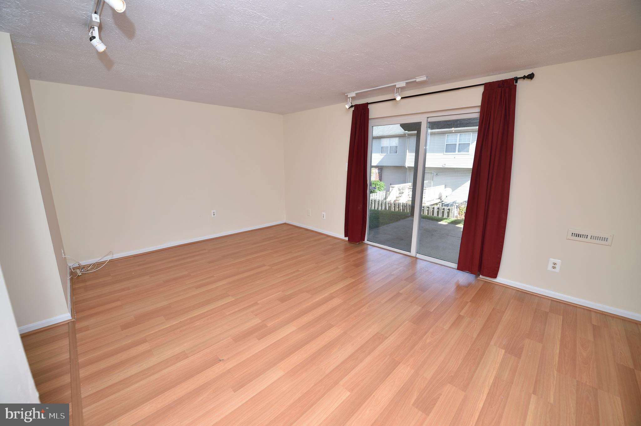 19 Powder View Court Baltimore, MD 21236 - Photo 31 of 35 Family Room w/slider to Patio