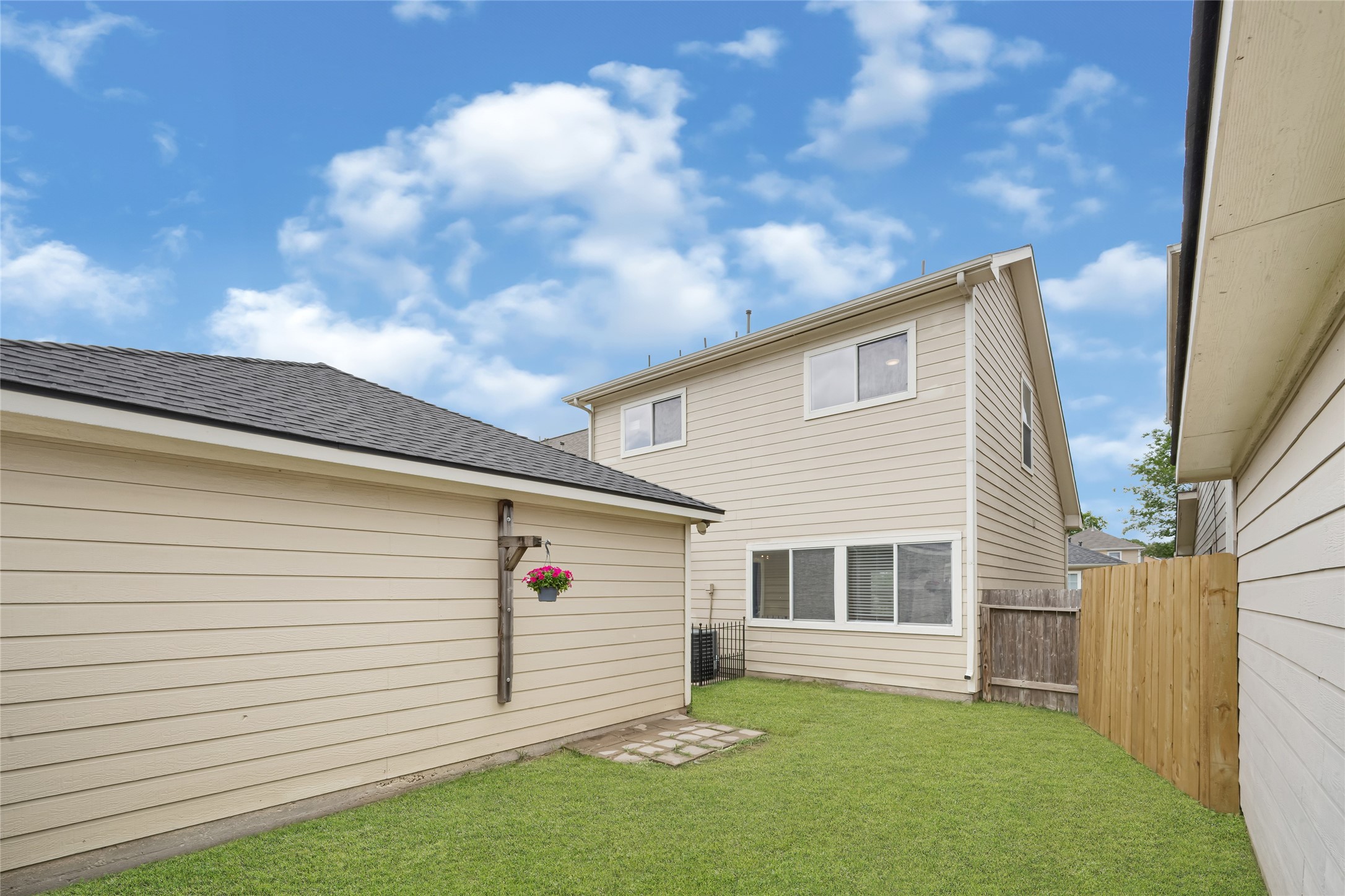 21831 Mossy Field Lane Spring, TX 77388 - Photo 24 of 26 a front view of a house with a yard
