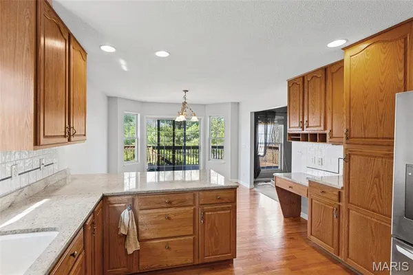 $435,000 | 121 Somerset Drive, Glen Carbon, IL 62034