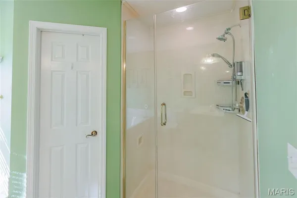 $435,000 | 121 Somerset Drive, Glen Carbon, IL 62034