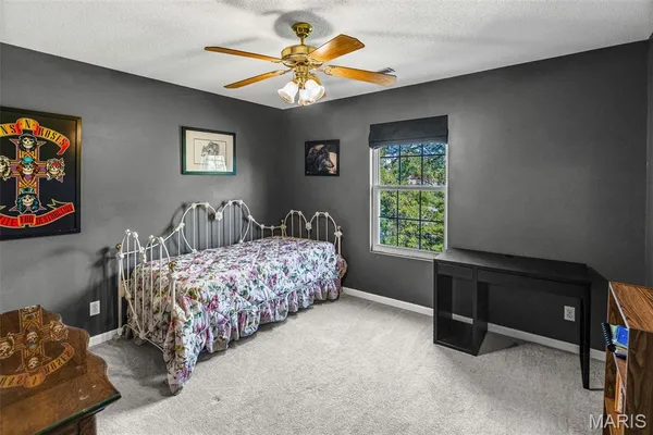 $435,000 | 121 Somerset Drive, Glen Carbon, IL 62034