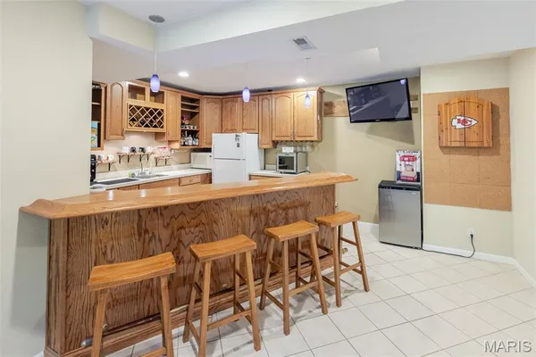 $435,000 | 121 Somerset Drive, Glen Carbon, IL 62034