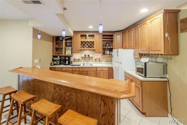 $435,000 | 121 Somerset Drive, Glen Carbon, IL 62034