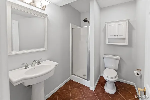 $435,000 | 121 Somerset Drive, Glen Carbon, IL 62034