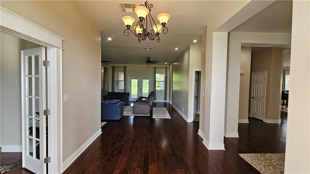 181 Latigue Road Westwego, LA 70094 - Photo 2 of 28