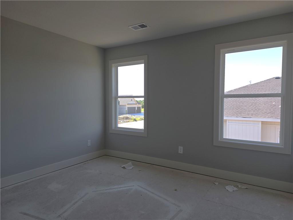 4445 Tee Box Drive Basehor, KS 66007 - Photo 26 of 37