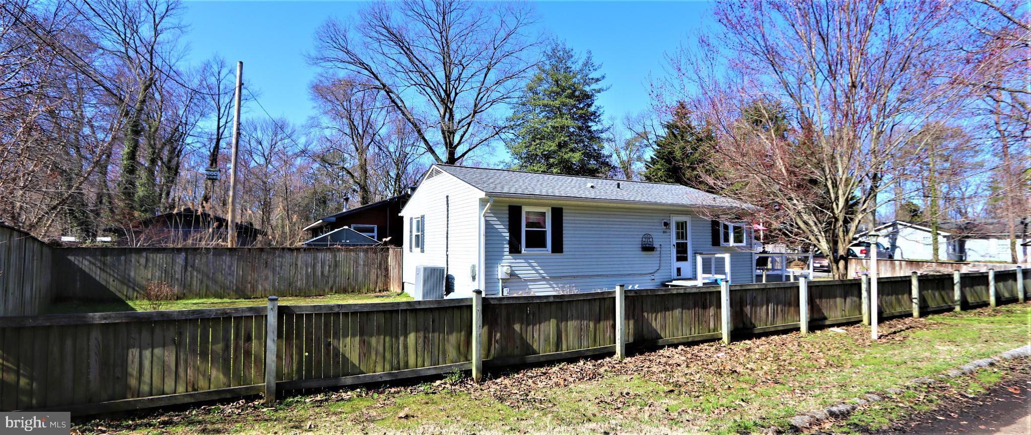 301 Cambridge Road Pasadena, MD 21122 - Photo 23 of 34 Gallery Image 23