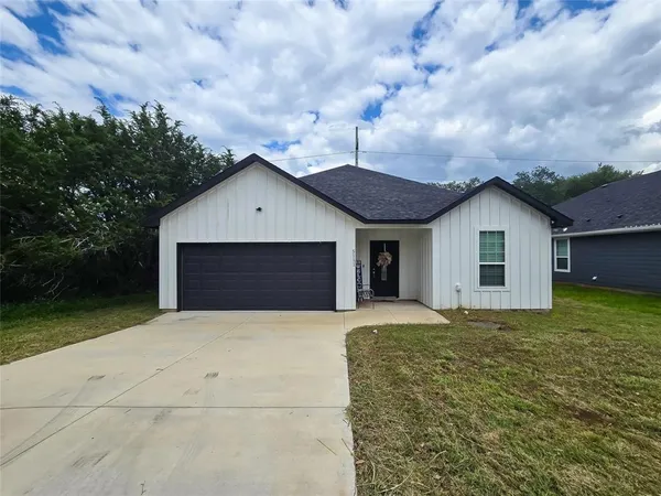 $275,000 | 5111 San Marcos Court, Granbury, TX 76048