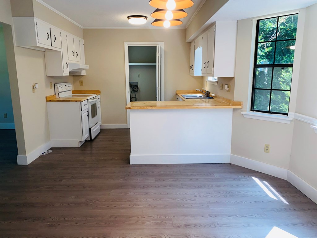 4329 Ridge Cliff Drive Augusta, GA 30909 - Photo 4 of 12 Gallery Image 4