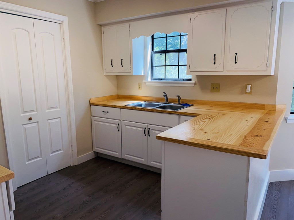4329 Ridge Cliff Drive Augusta, GA 30909 - Photo 5 of 12 Gallery Image 5