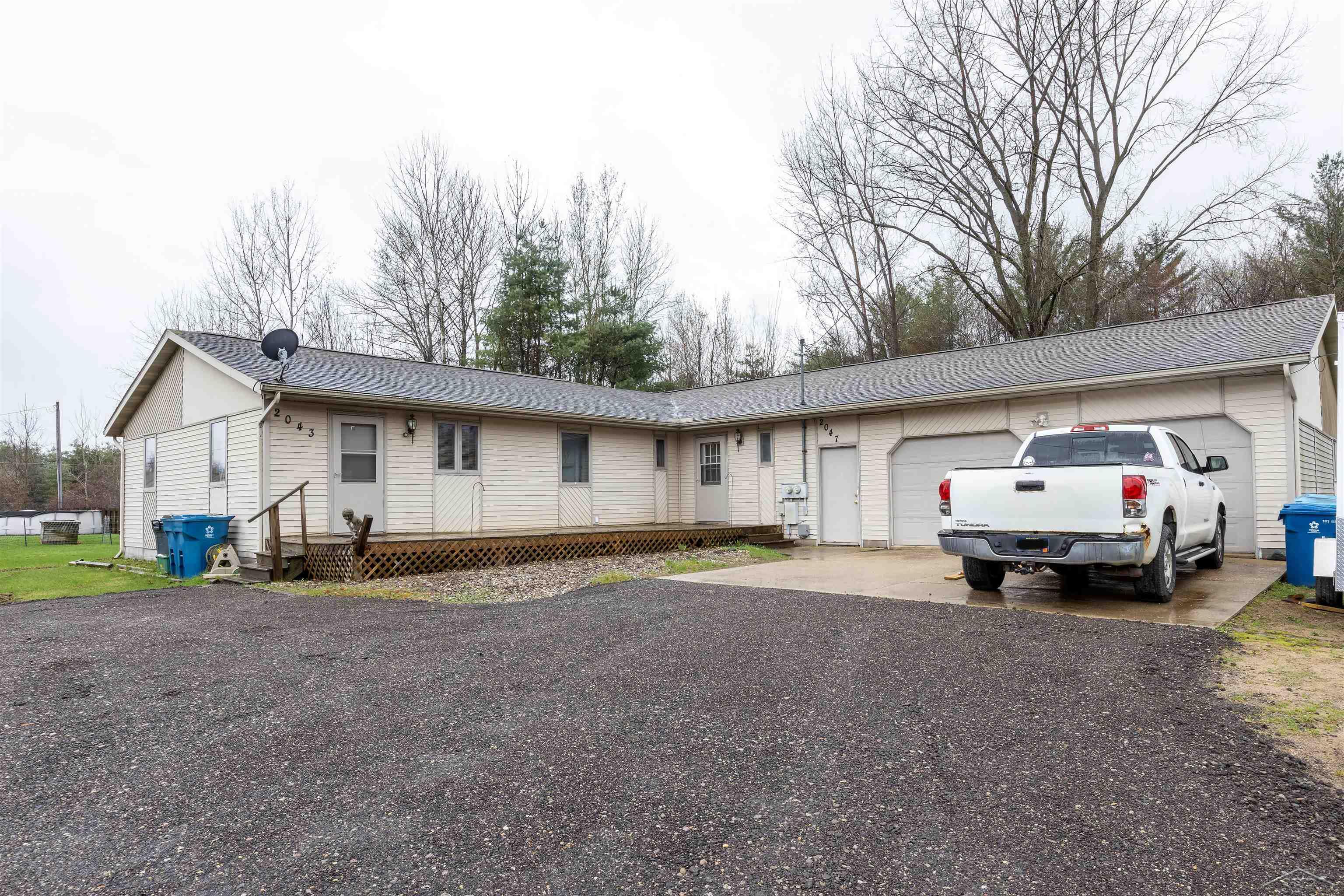 2043-2047 North Neiner Road Sanford, MI 48657 - Photo 27 of 28