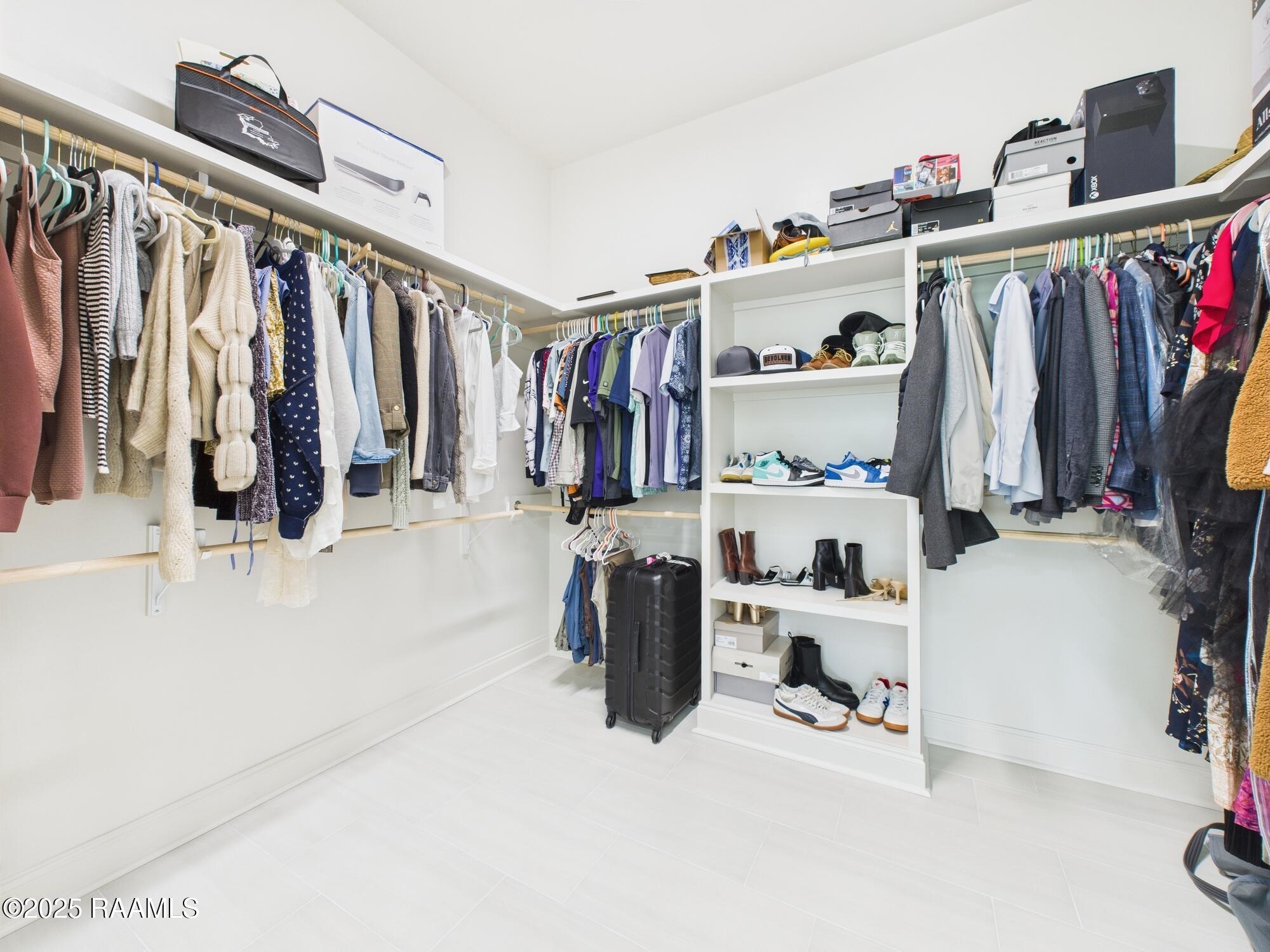 207 Timber Mill Street Lafayette, LA 70508 - Photo 22 of 41 Timber Mill primary closet