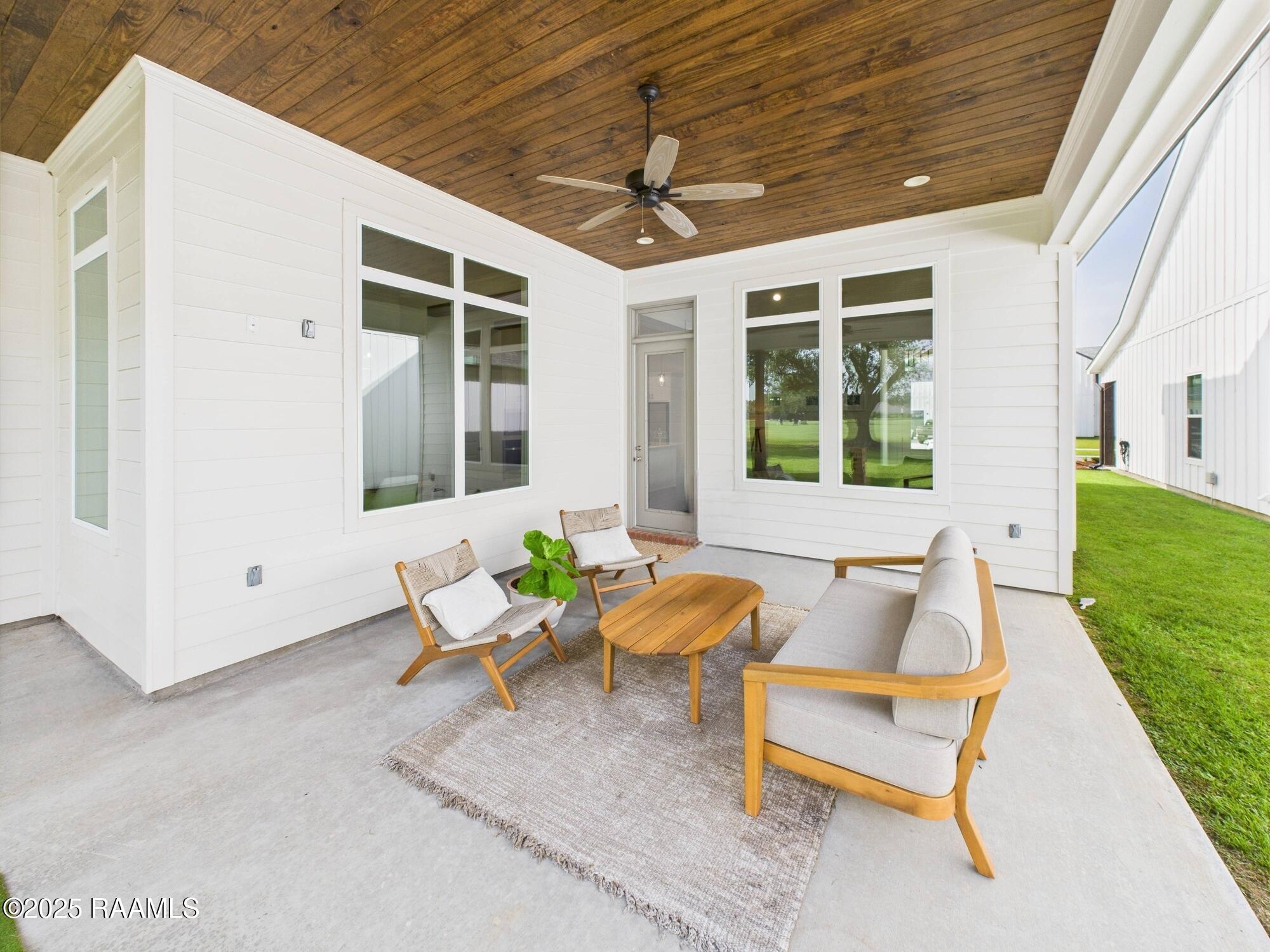 207 Timber Mill Street Lafayette, LA 70508 - Photo 31 of 41 Timber Mill patio