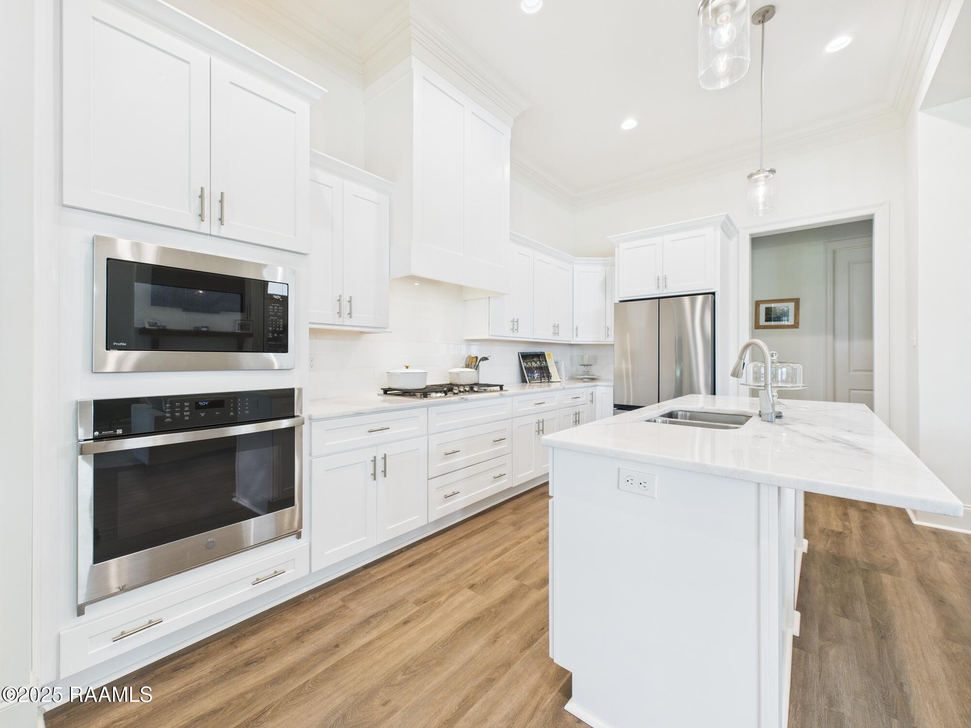 207 Timber Mill Street Lafayette, LA 70508 - Photo 8 of 41 Timber Mill kitchen