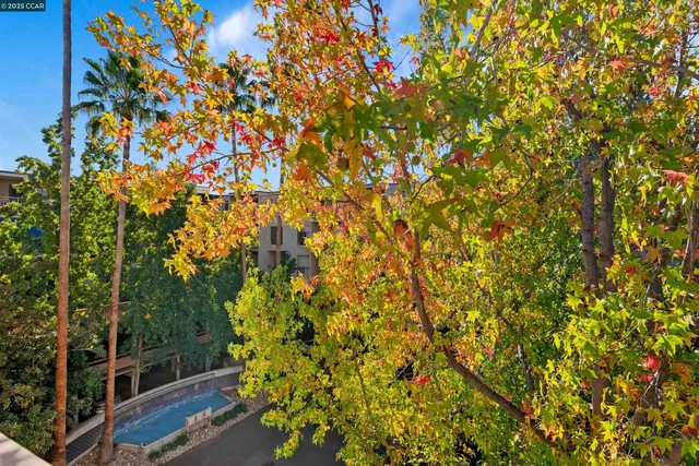 $299,000 | 440 North Civic Drive, Unit 409, Walnut Creek, CA 94596