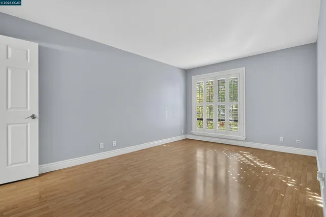 $299,000 | 440 North Civic Drive, Unit 409, Walnut Creek, CA 94596