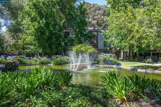 $299,000 | 440 North Civic Drive, Unit 409, Walnut Creek, CA 94596