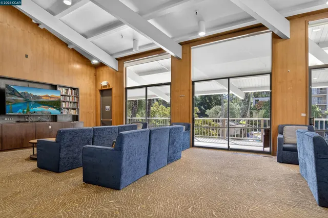 $299,000 | 440 North Civic Drive, Unit 409, Walnut Creek, CA 94596