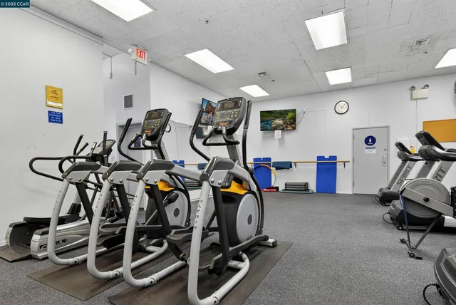 $299,000 | 440 North Civic Drive, Unit 409, Walnut Creek, CA 94596