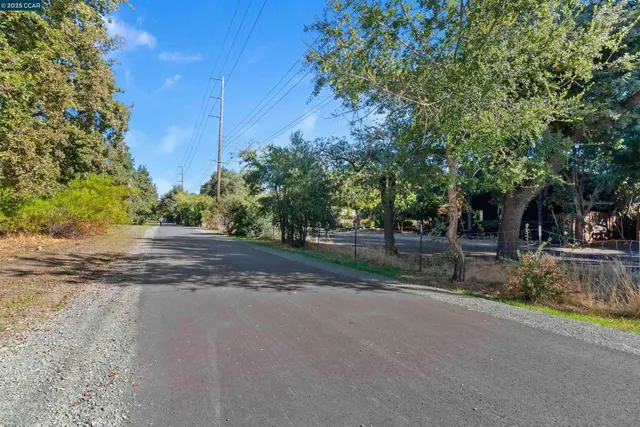 $299,000 | 440 North Civic Drive, Unit 409, Walnut Creek, CA 94596