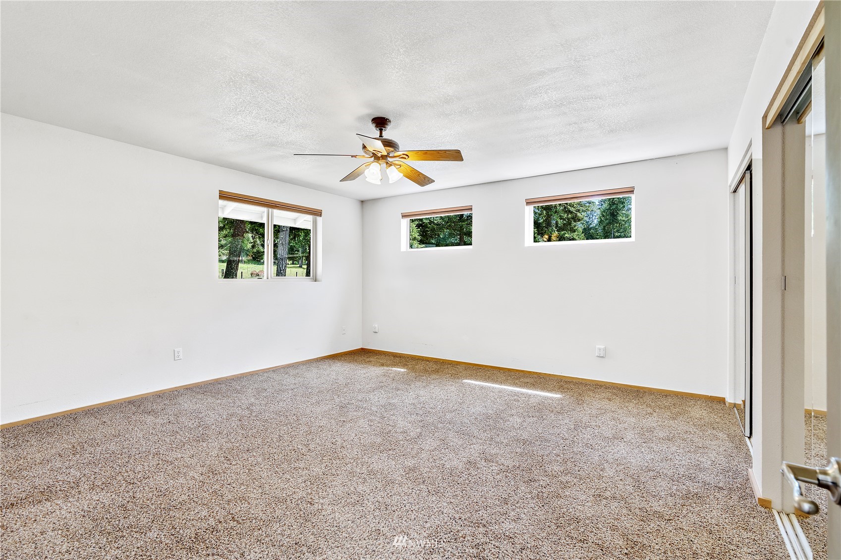 13808 Military Road Southeast Rainier, WA 98576 - Photo 16 of 30 Gallery Image 16