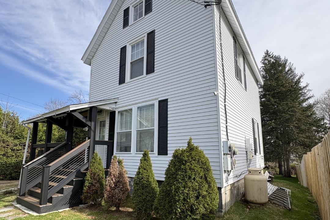 122 Oak Street Rutland, VT 05701 - Photo 12 of 15